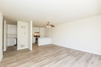 888 Vermont in Oakland, CA - Building Photo - Building Photo