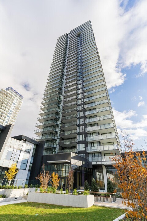 6699 Dunblane Av in Burnaby, BC - Building Photo