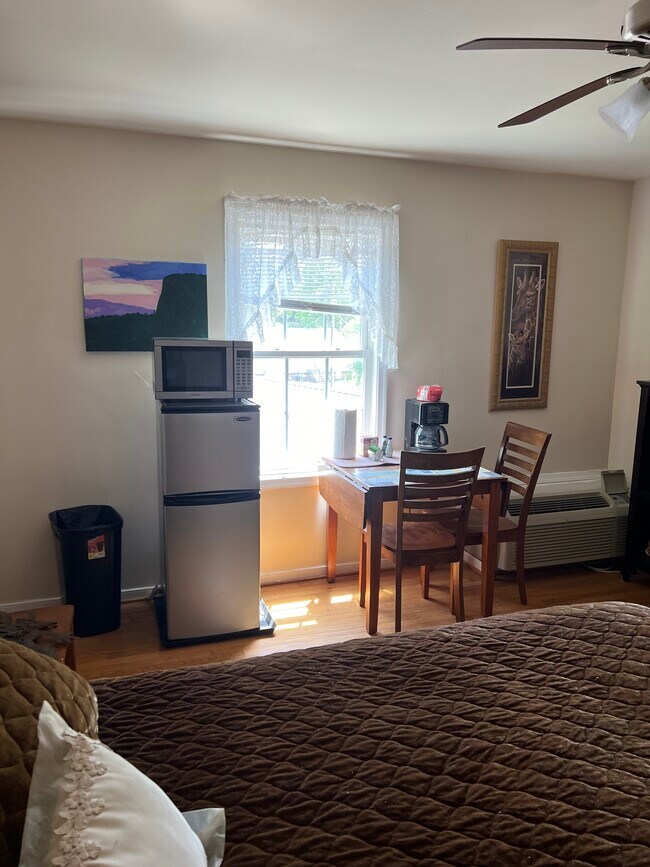 8227 Thelma Lou Rd Rentals in Mechanicsville, VA