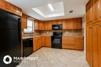 113 NE 18th Pl in Cape Coral, FL - Building Photo - Building Photo