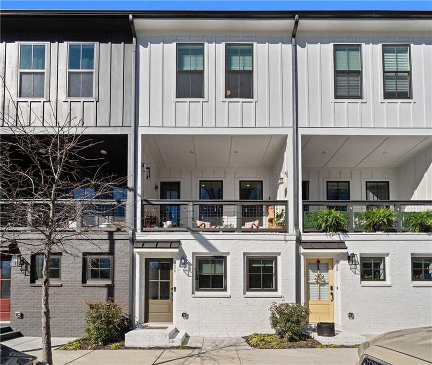 936 Spencer Ave in Atlanta, GA - Building Photo