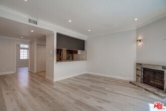 1034 S Shenandoah St in Los Angeles, CA - Building Photo - Building Photo