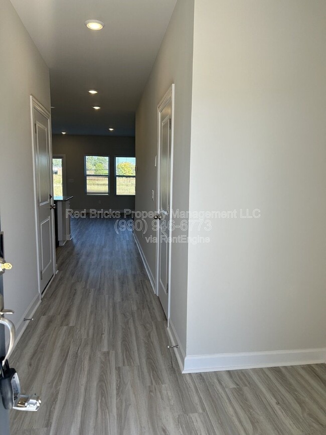 1816 Braemar Vlg Dr in Monroe, NC - Building Photo - Building Photo