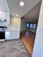 3623 W Foster Ave in Chicago, IL - Building Photo - Building Photo