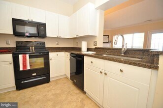 4550 Strutfield Ln in Alexandria, VA - Building Photo - Building Photo