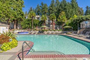 Wilsonville Summit Apartments in Wilsonville, OR - Building Photo