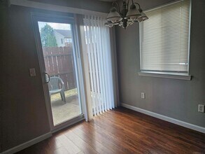 18932 E 14 Mile Rd, Unit 23 in Roseville, MI - Building Photo - Building Photo