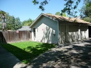 1066 Sherwood Ave, Unit 2 in San Jose, CA - Building Photo - Building Photo