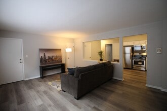 4812 N Hermitage Ave, Unit 3C in Chicago, IL - Building Photo - Building Photo