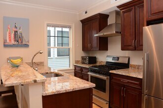 27 Prince St, Unit 2L in Cambridge, MA - Foto de edificio - Building Photo