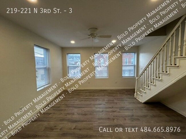 219-221 N 3rd St in Pottsville, PA - Foto de edificio - Building Photo