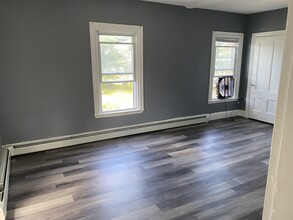 65 Fern St, Unit 2 in Bangor, ME - Building Photo - Building Photo
