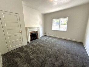 516 McCandless Ave in Pittsburgh, PA - Building Photo - Building Photo