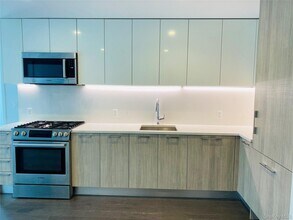 131-40-131-40 40th Rd in Queens, NY - Building Photo - Building Photo