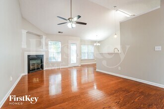 16234 Greybriar Forest Ln in Charlotte, NC - Building Photo - Building Photo