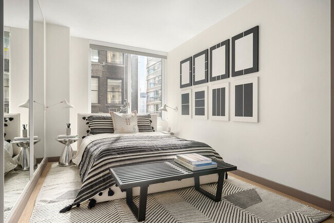 70 W 37th St-Unit -618 in New York, NY - Building Photo - Building Photo