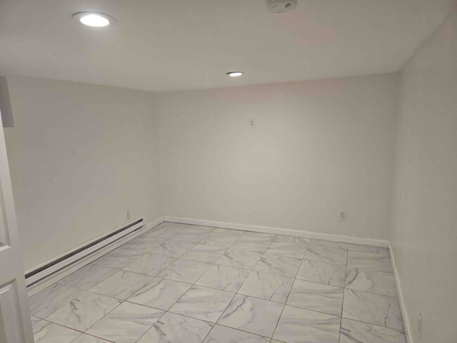 0 Potters Ave-Unit -Basement in Providence, RI - Building Photo - Building Photo