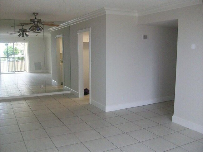 1527 S Flagler Dr in West Palm Beach, FL - Building Photo - Building Photo