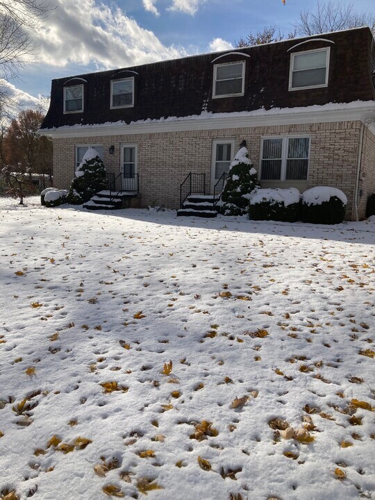 1436 North Rd SE in Warren, OH - Building Photo