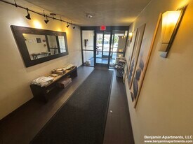 94 Babcock St, Unit 21 in Brookline, MA - Building Photo