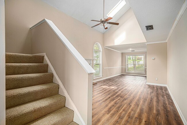 6592 Anson Ct in Stone Mountain, GA - Building Photo - Building Photo