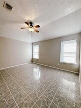 10320 Wood Heights Dr in Dallas, TX - Building Photo - Building Photo