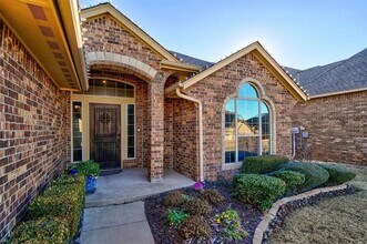3820 Montclair Dr in Edmond, OK - Building Photo - Building Photo