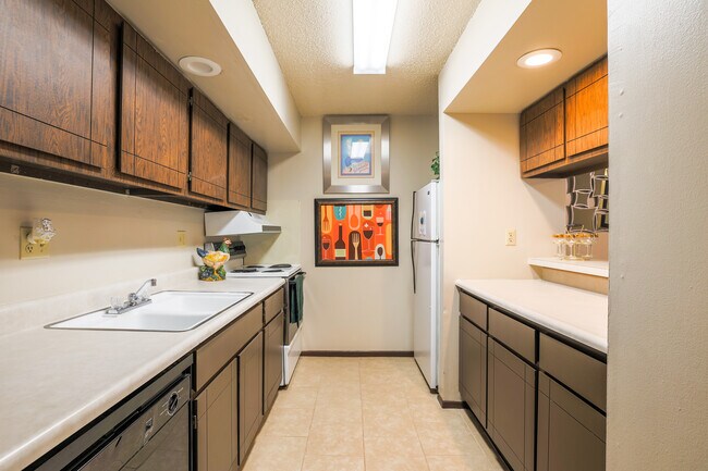 Village Park at Cedarbrooke in Wichita, KS - Building Photo - Interior Photo