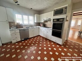419 Concord Ave, Unit #2 in Cambridge, MA - Building Photo