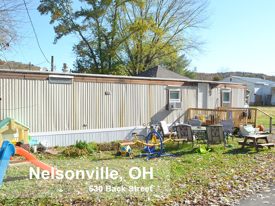 530 Back St, Unit 7612203 in Nelsonville, OH - Building Photo