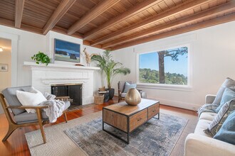 24 Hillcrest Rd, Unit 26 in Mill Valley, CA - Building Photo - Building Photo