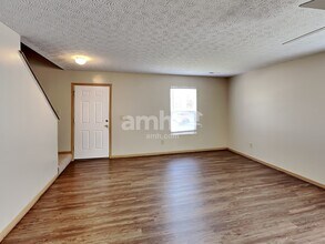 7523 Canal Highlands Blvd in Canal Winchester, OH - Building Photo - Building Photo