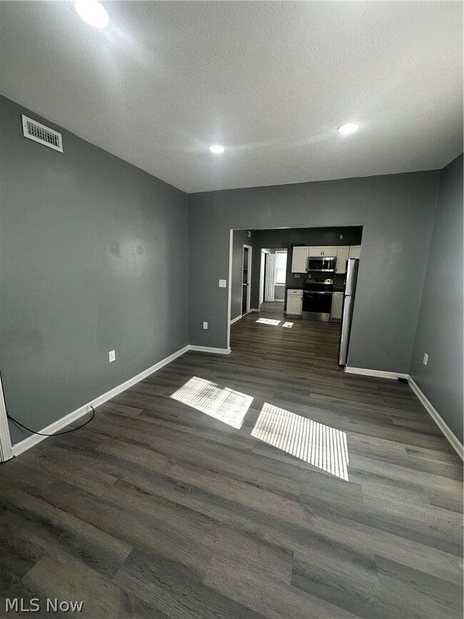 3289 W 58th St in Cleveland, OH - Building Photo - Building Photo