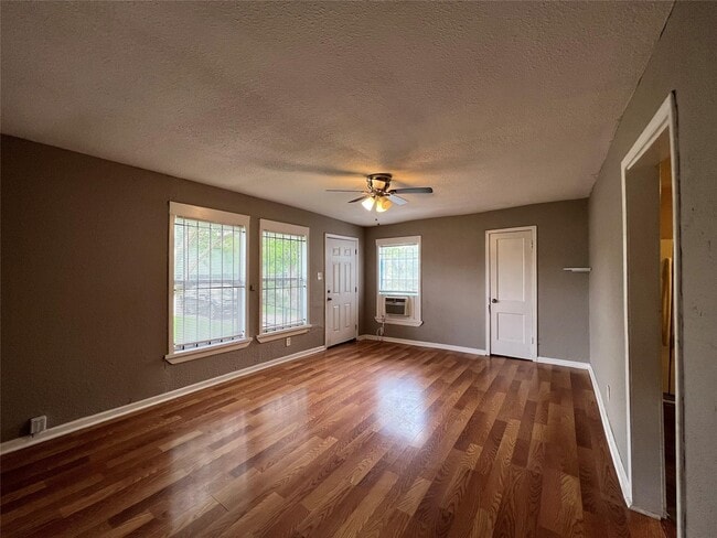 property at 4623 Perry St