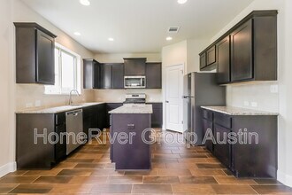 145 Blue Oak Blvd in San Marcos, TX - Building Photo - Building Photo