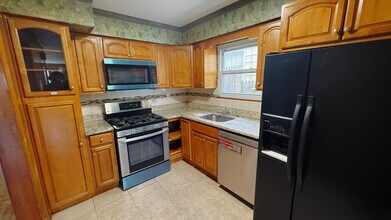 88 Western Ave in Jersey City, NJ - Building Photo - Building Photo