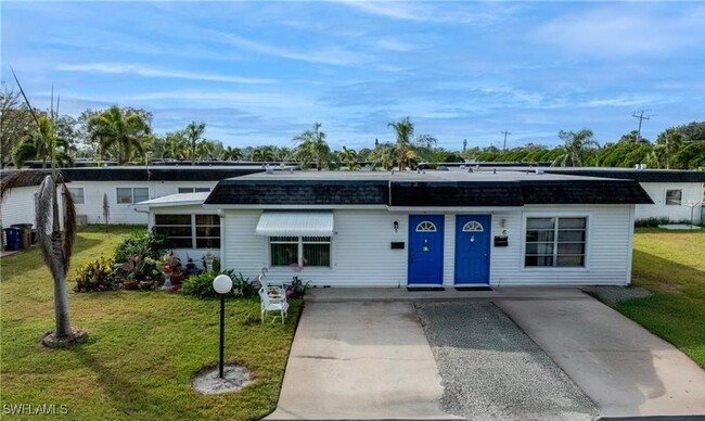 property at 8 Tangelo Ct