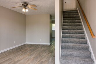 821 Oak Arbor Ct in Clarksville, TN - Building Photo - Building Photo