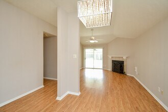 1910 Crosscoach Ln in Katy, TX - Foto de edificio - Building Photo