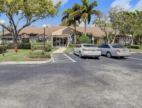 8351 Sunmeadow Ln in Boca Raton, FL - Building Photo - Building Photo