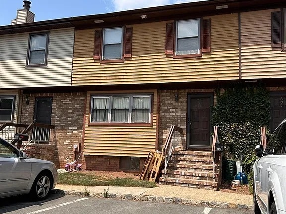 property at 304 Merrywood Dr