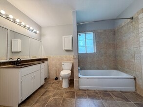 6079 FM 1753 in Denison, TX - Building Photo - Building Photo