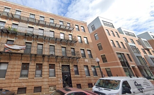 34 East Newton St, Unit 2 in Boston, MA - Foto de edificio - Building Photo