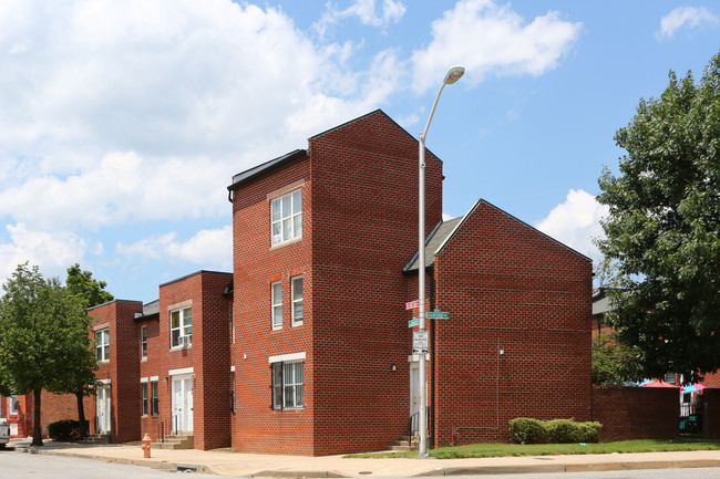 Lanvale Towers in Baltimore, MD - Foto de edificio - Building Photo