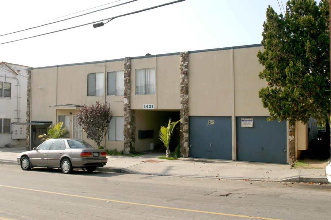 1431 Obispo Ave in Long Beach, CA - Building Photo