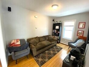 10 Berkeley St, Unit 1 in Watertown, MA - Building Photo - Building Photo