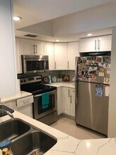 700 Crestwood Ct S-Unit -708 in Royal Palm Beach, FL - Building Photo - Building Photo