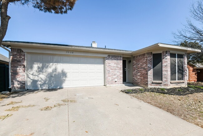 property at 5904 Heatherglen Terrace