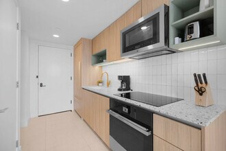 601 NE 1st Ave, Unit SI ID1227550P in Miami, FL - Building Photo - Building Photo