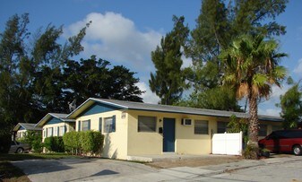 800 54th St in West Palm Beach, FL - Building Photo